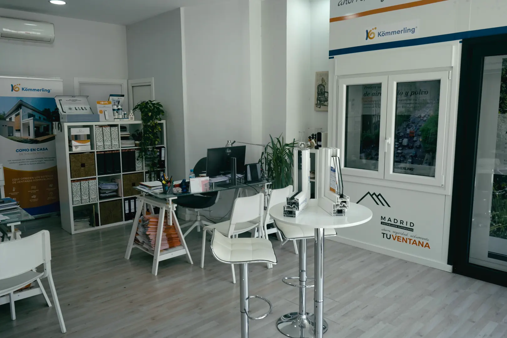 La mesa donde se reparte el dinero: hueco por hueco, decidiendo en cuáles merece la pena subir de sistema y en cuáles no hace ninguna falta.
